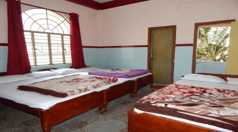 Lodge Bikash Bhawan Силигури Екстериор снимка