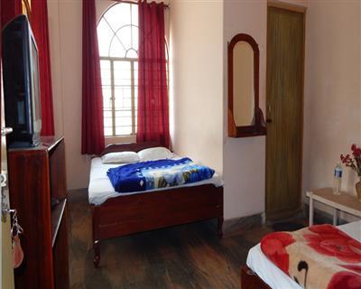 Lodge Bikash Bhawan Силигури Екстериор снимка